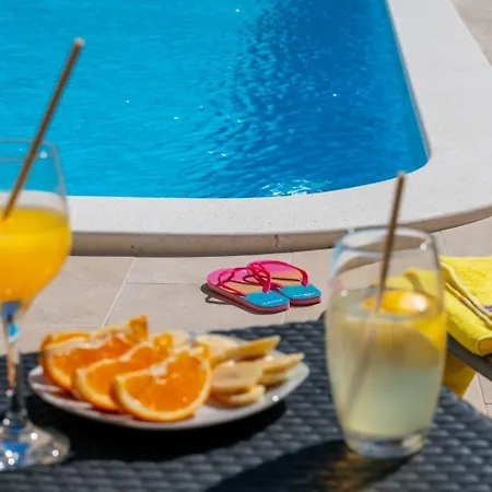 Lux 1 - Heated Pool * 산책길
