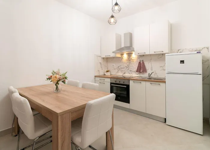 Apartman Lux 1 Marina