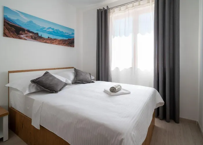 Apartman Lux 1 Marina