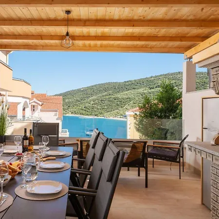 Apartment Lux 1 - Heated Pool